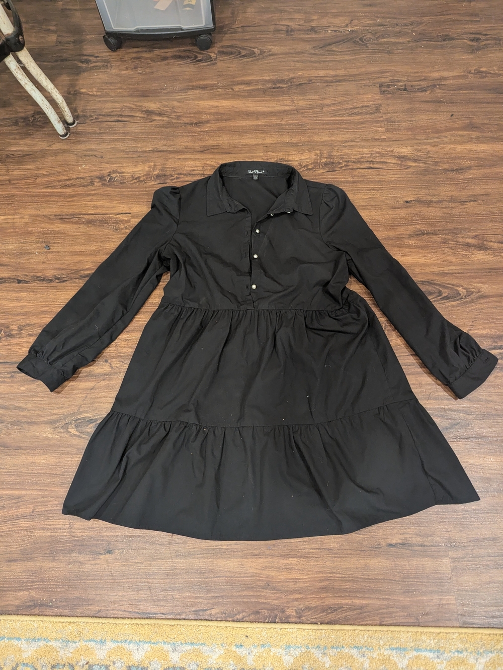 Velvet Heart Black Tiered Button-Front Long Sleeve Dress